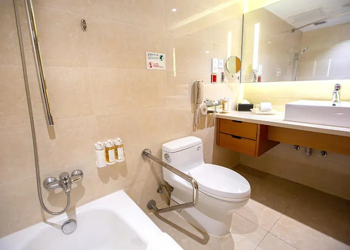 By Ihg 4* Макао