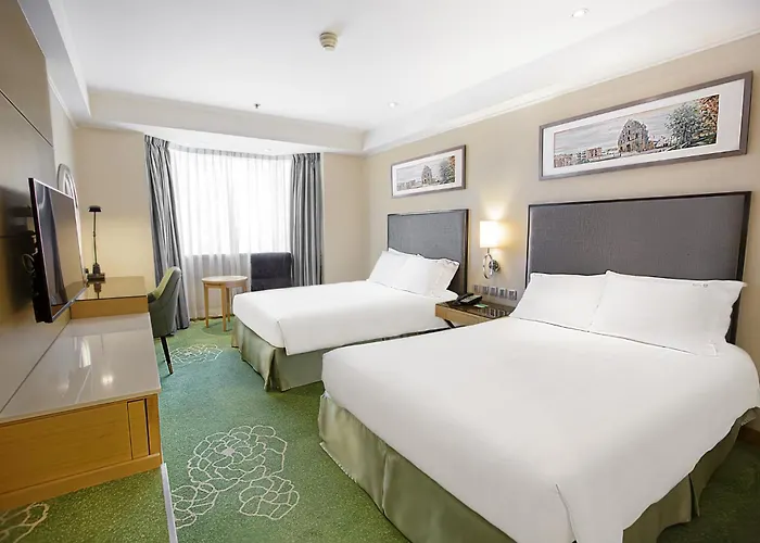 By Ihg 4*