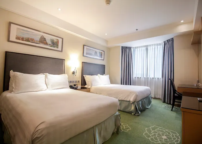 By Ihg 4*